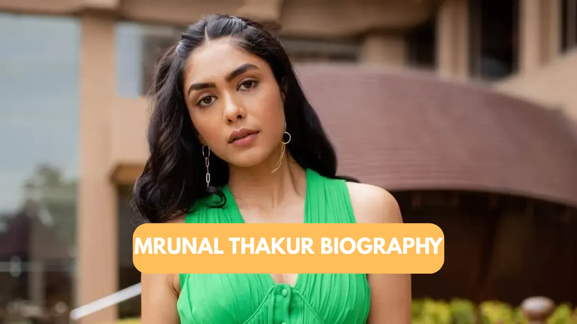 Mrunal Thakur Biography
